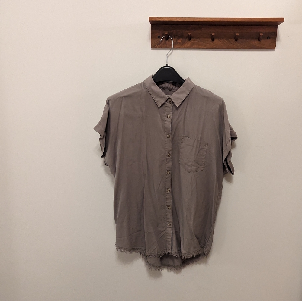 [Thread & Supply] Gray-Green Drop Shoulder Shirt